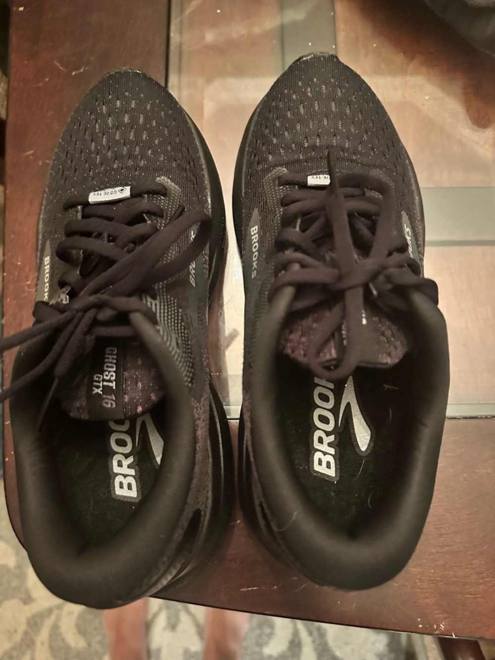 Brooks women’s Ghost 16 GTX Running Shoes - Black